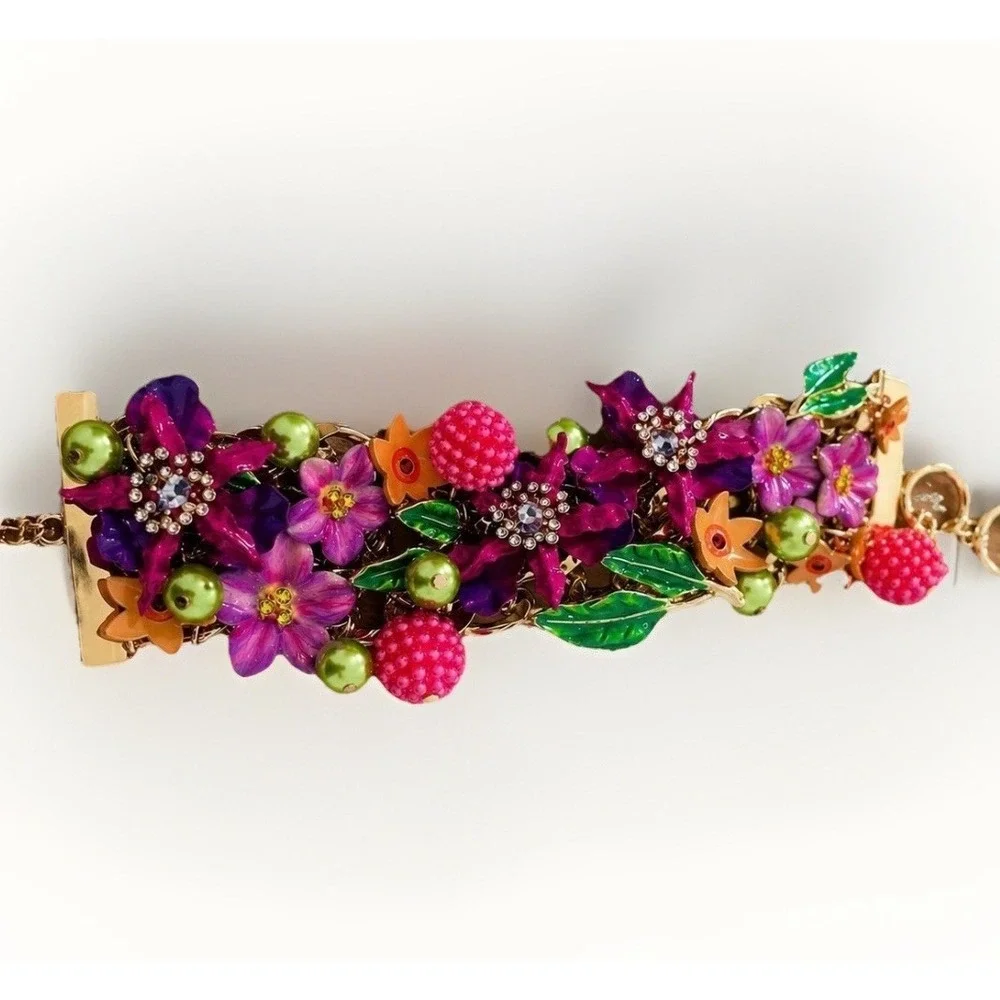 Betsey Johnson Orchid Gold plated garden floral bracelet NWT